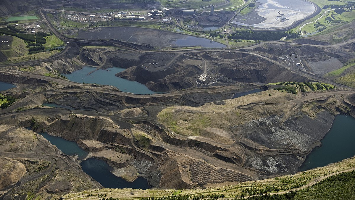 Roads through large coal mine